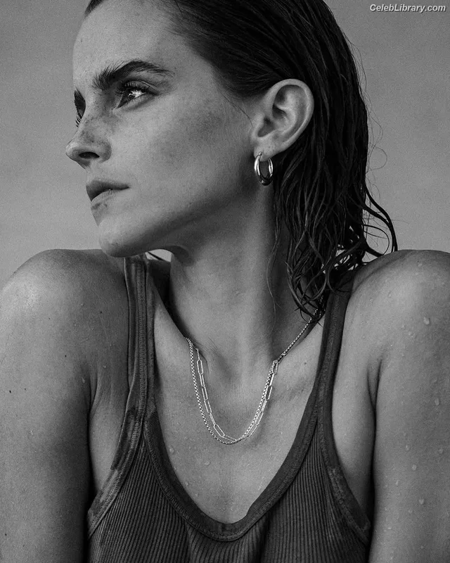 Emma Watson photo 10 of 1883