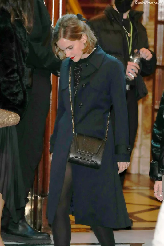 Emma Watson photo 20 of 1883