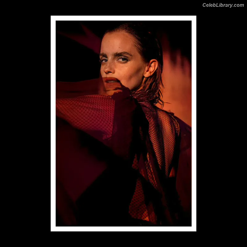 Emma Watson photo 13 of 1883