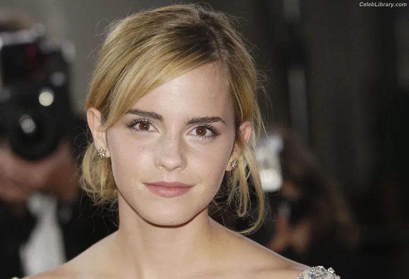 Emma Watson photo 14 of 1883