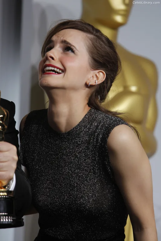 Emma Watson photo 7 of 1883