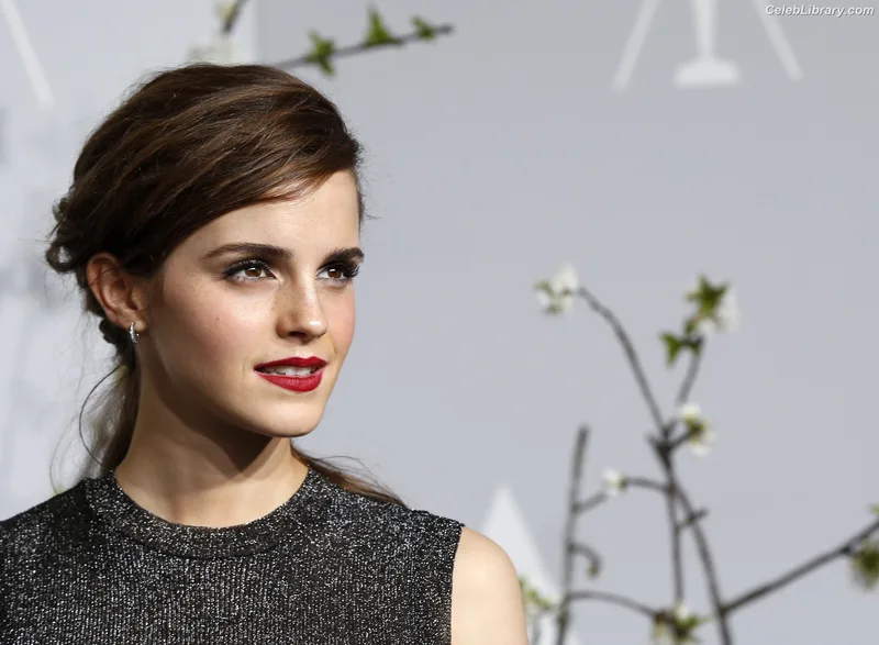 Emma Watson photo 15 of 1883