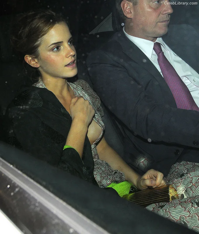 Emma Watson photo 16 of 1883