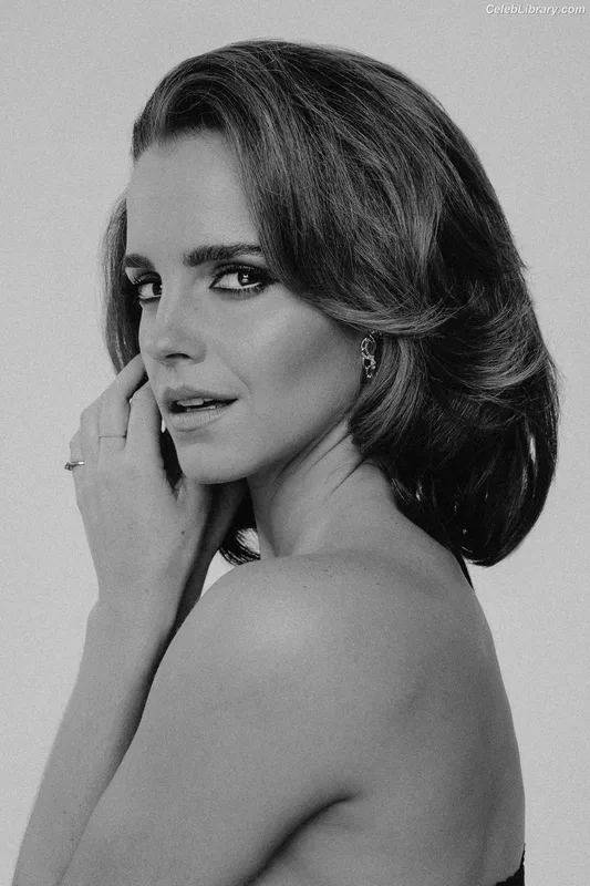 Emma Watson photo 19 of 1883