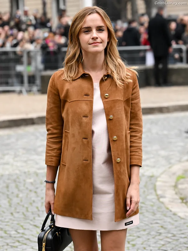 Emma Watson photo 24 of 1883