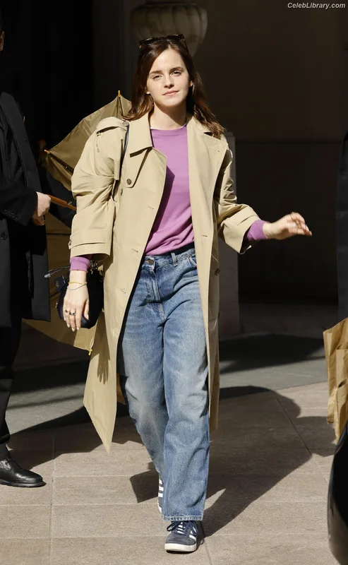 Emma Watson photo 3 of 1883