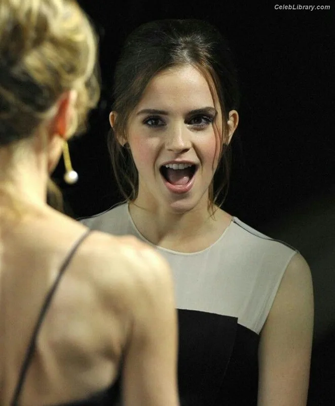Emma Watson photo 13 of 1883