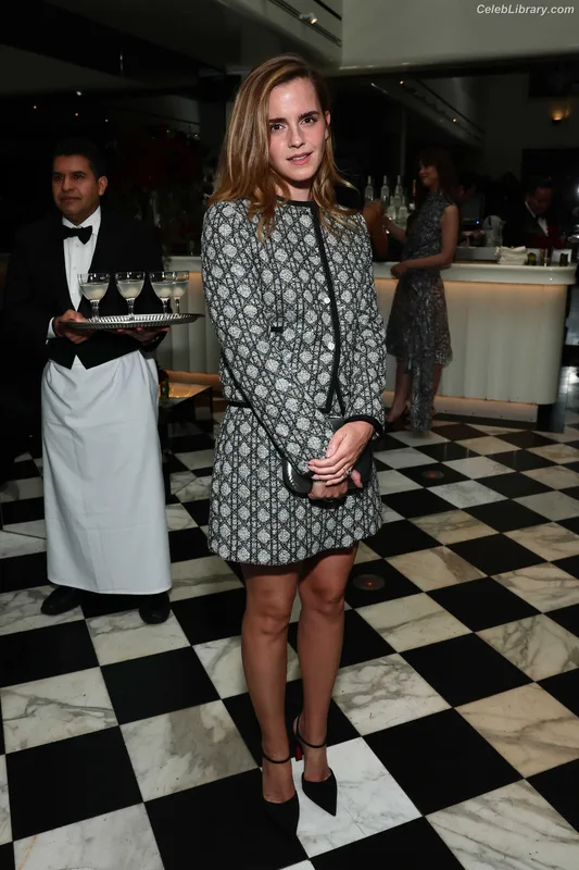 Emma Watson photo 21 of 1883