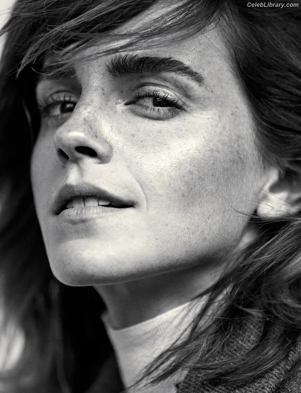 Emma Watson photo 23 of 1883