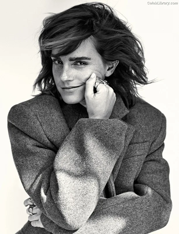 Emma Watson photo 2 of 1883