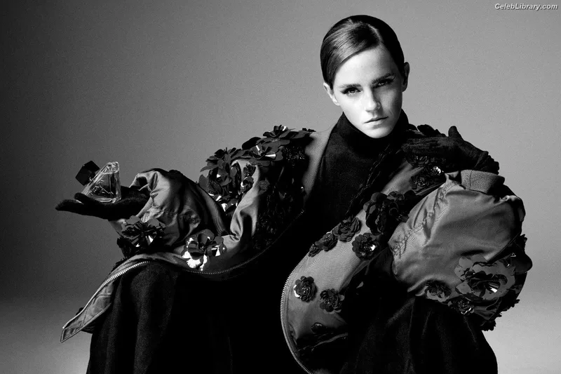 Emma Watson photo 6 of 1883
