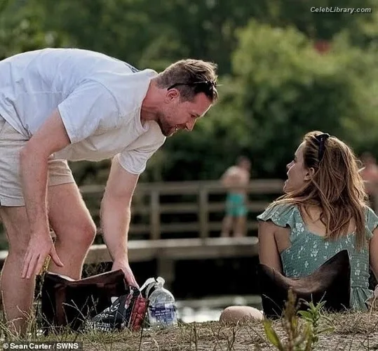 Emma Watson photo 20 of 1883