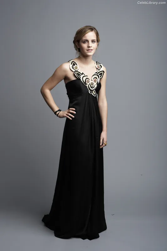 Emma Watson photo 12 of 1883