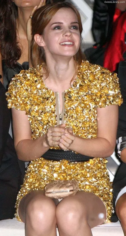 Emma Watson photo 19 of 1883