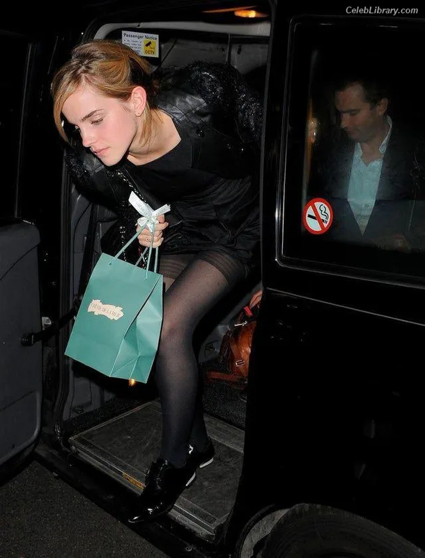 Emma Watson photo 17 of 1883