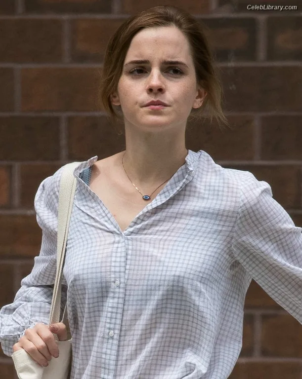 Emma Watson photo 13 of 1883