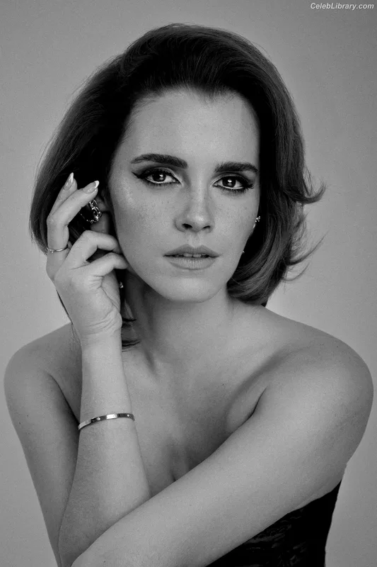 Emma Watson photo 16 of 1883