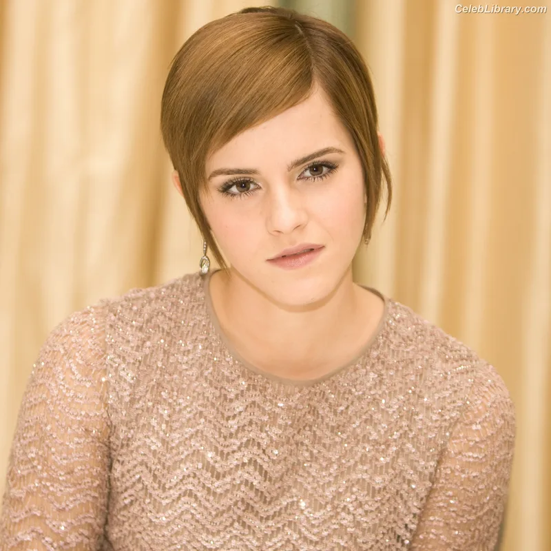 Emma Watson photo 6 of 1883