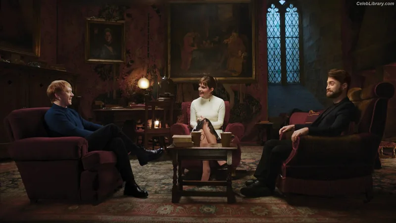 Emma Watson photo 11 of 1883