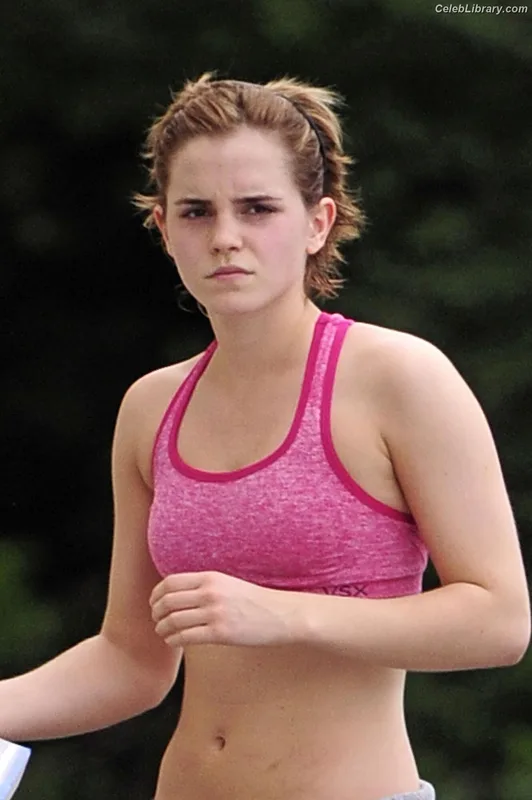 Emma Watson photo 12 of 1883