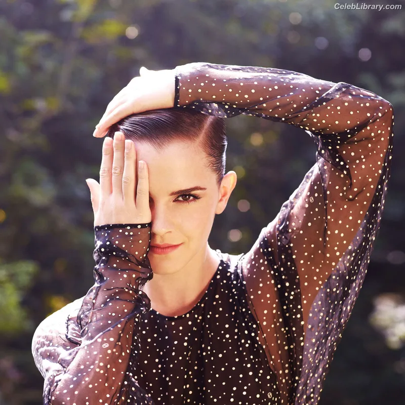 Emma Watson photo 1 of 1883