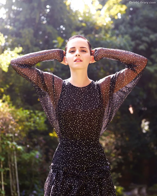 Emma Watson photo 3 of 1883