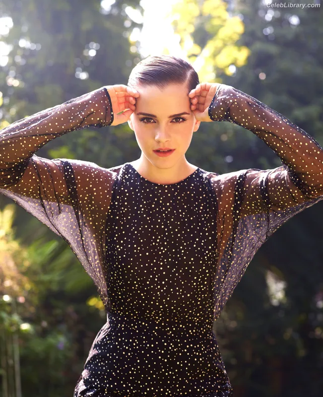 Emma Watson photo 4 of 1883