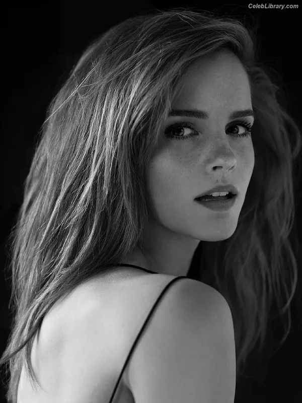 Emma Watson photo 16 of 1883