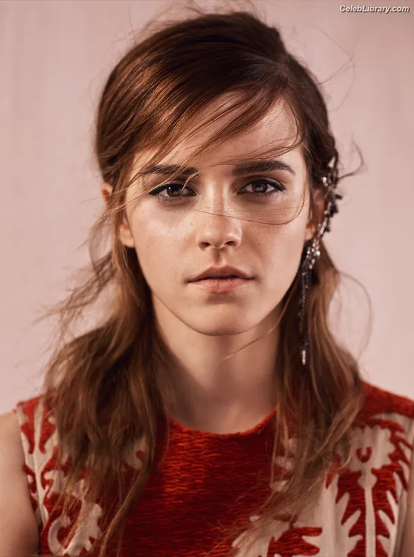 Emma Watson photo 19 of 1883