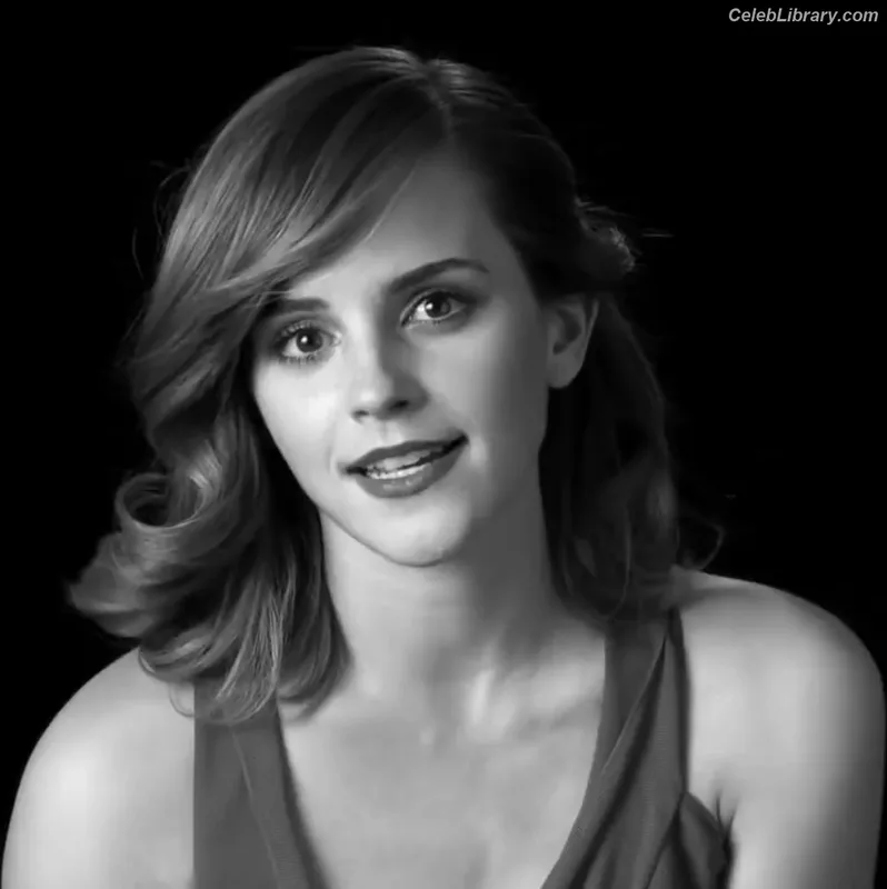 Emma Watson photo 23 of 1883