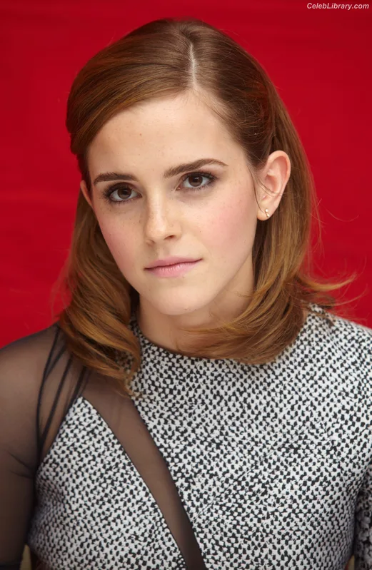 Emma Watson photo 14 of 1883