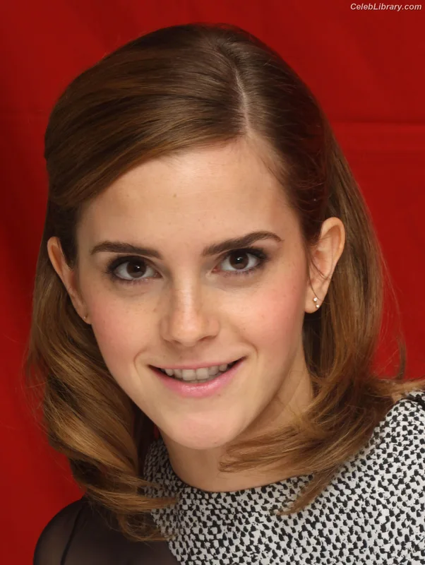 Emma Watson photo 20 of 1883