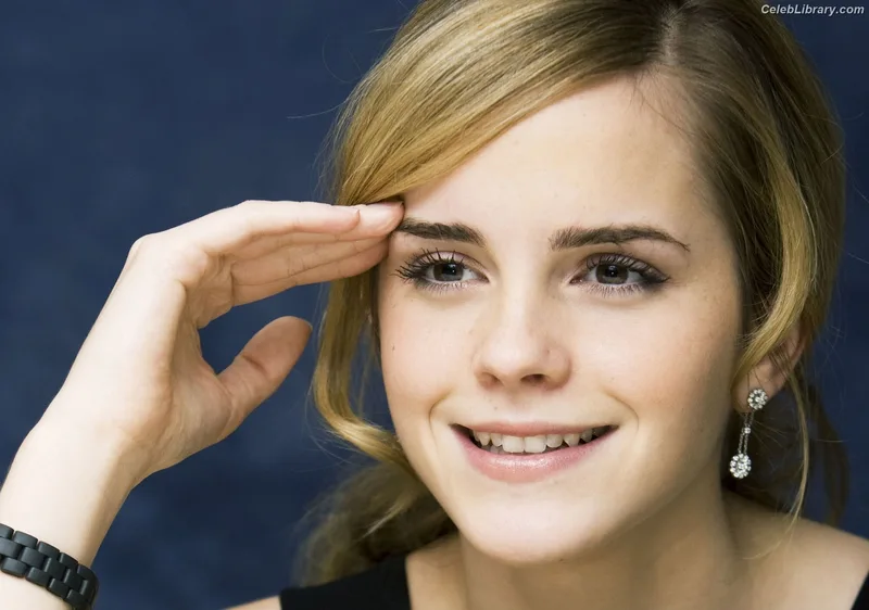 Emma Watson photo 6 of 1883