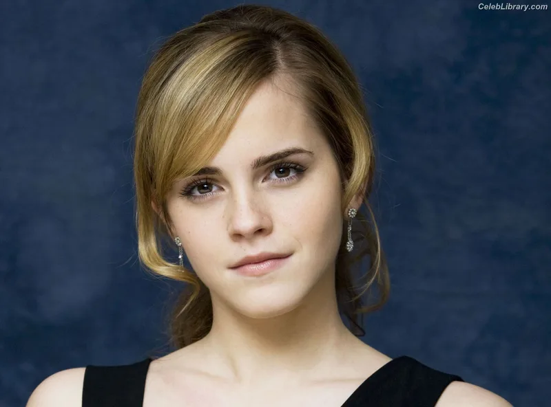 Emma Watson photo 13 of 1883