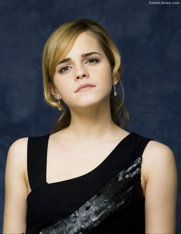 Emma Watson photo 14 of 1883
