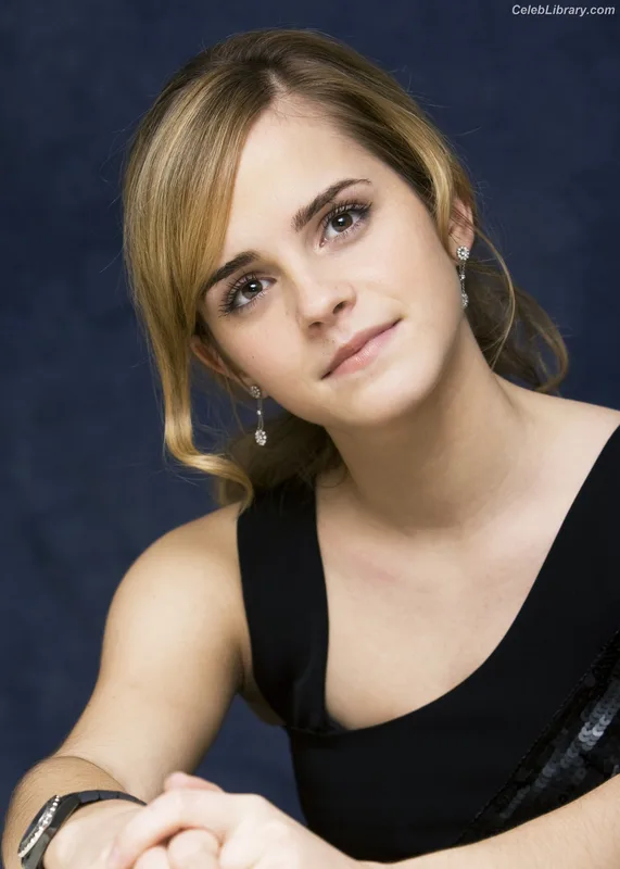 Emma Watson photo 24 of 1883