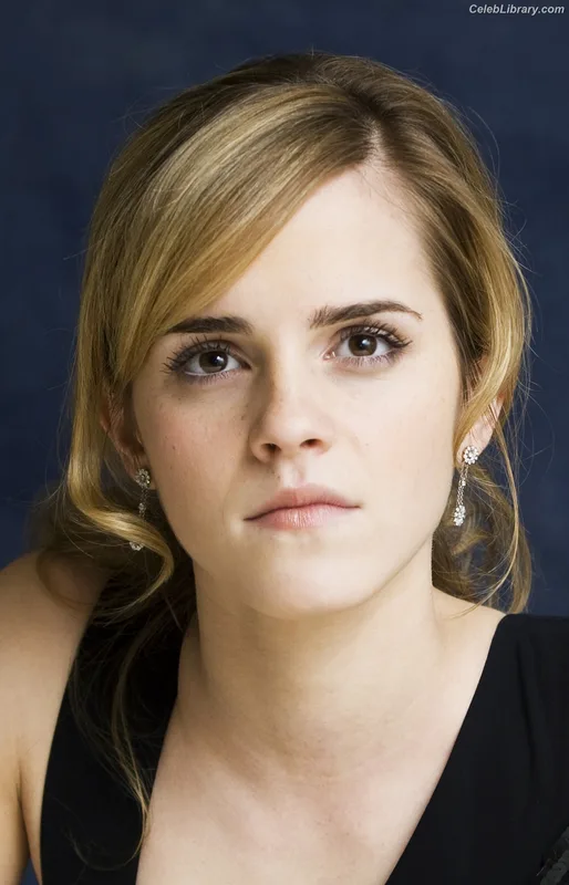 Emma Watson photo 6 of 1883