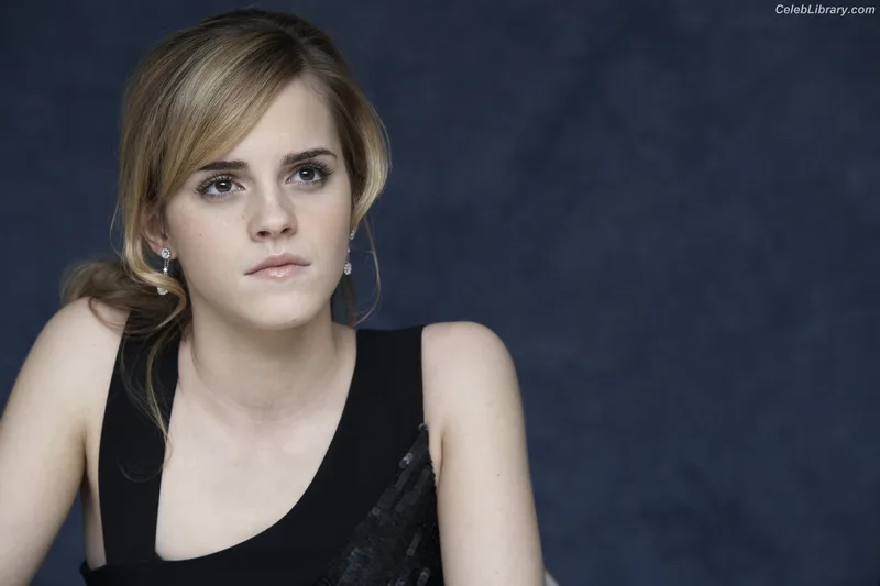 Emma Watson photo 7 of 1883