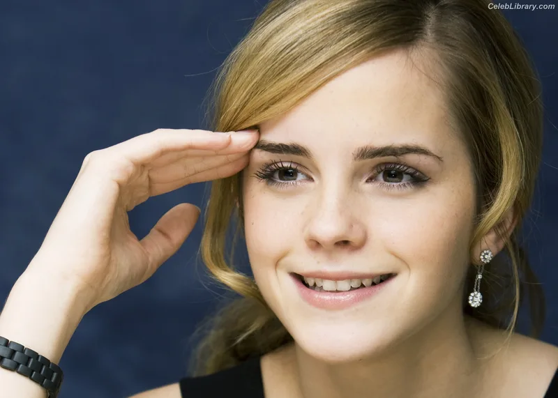 Emma Watson photo 15 of 1883