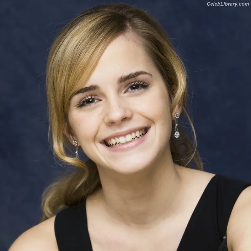 Emma Watson photo 16 of 1883