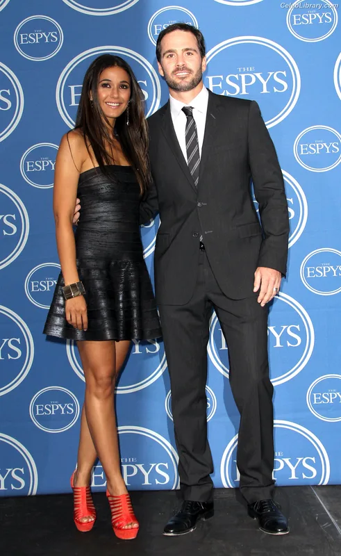 Emmanuelle Chriqui photo 14 of 400