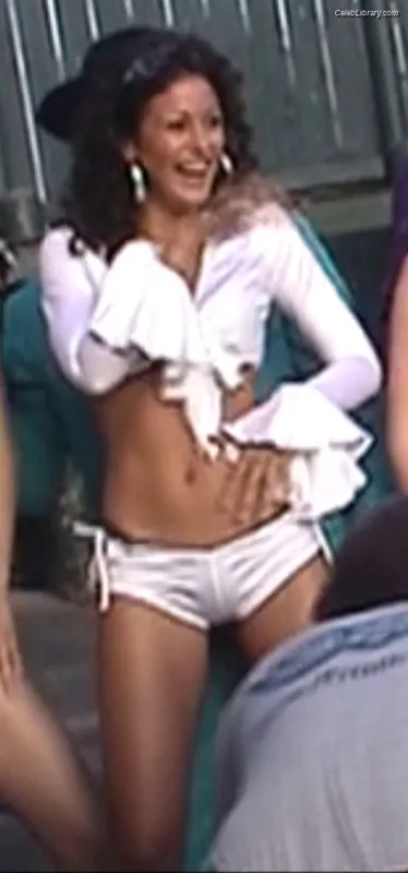 Emmanuelle Chriqui photo 14 of 400