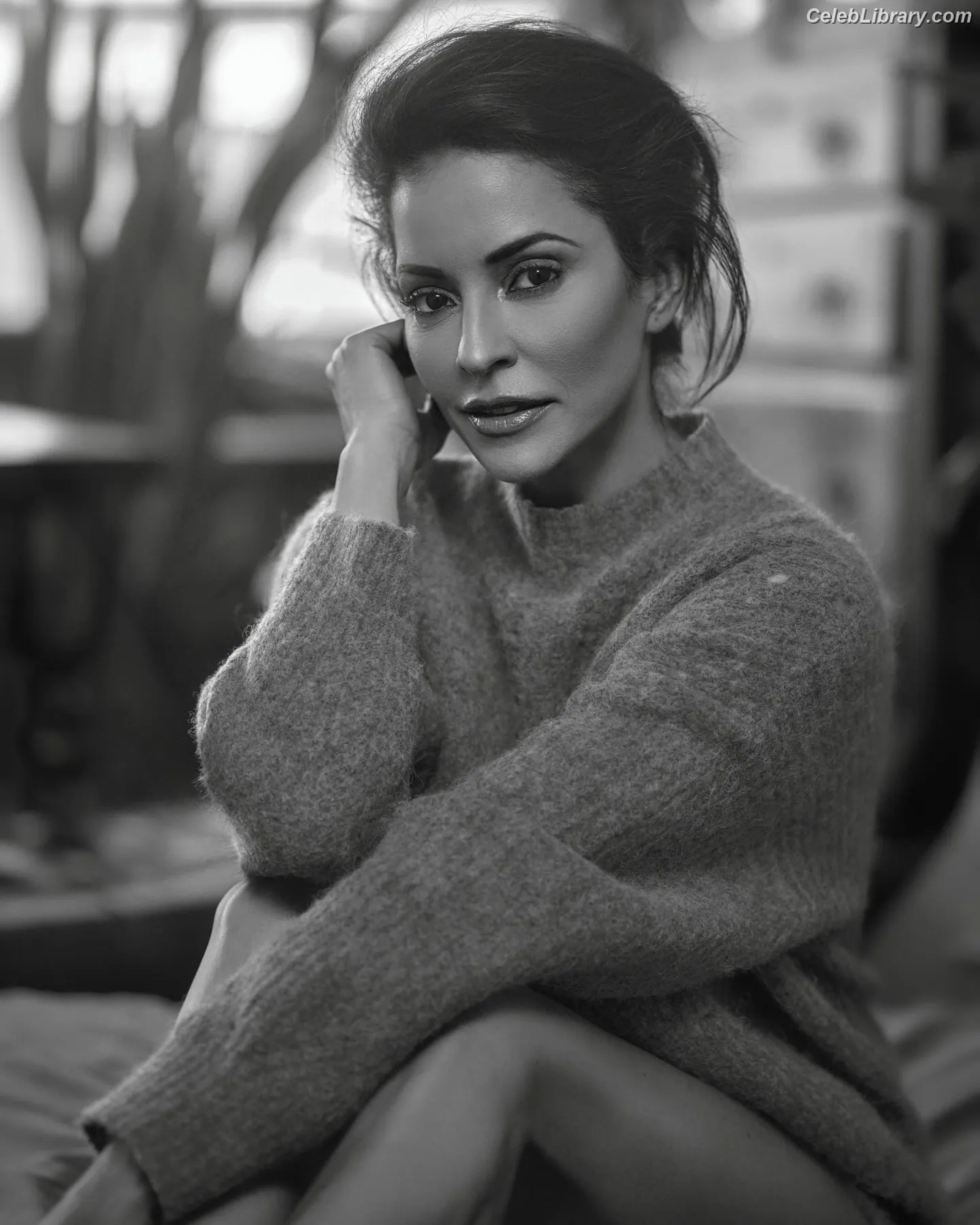 Emmanuelle Vaugier photo 17 of 20