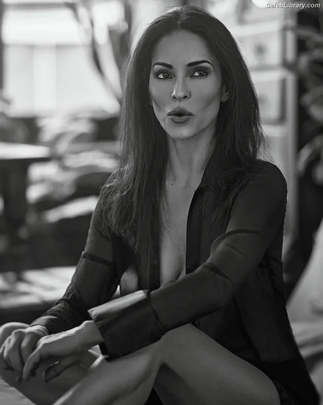 Emmanuelle Vaugier photo 11 of 21