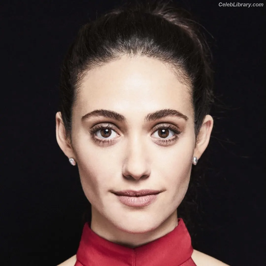 Emmy Rossum photo 10 of 531