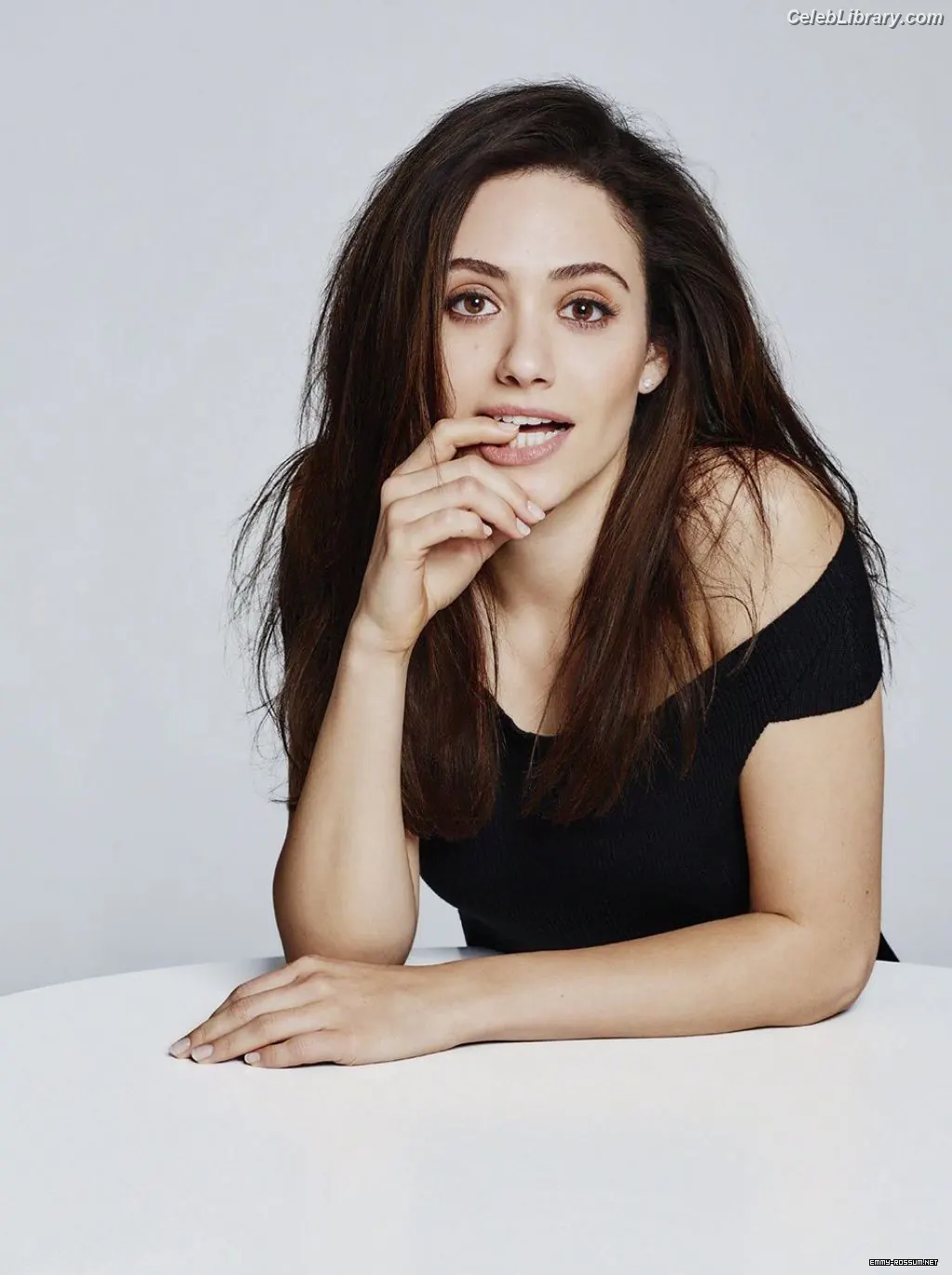 Emmy Rossum photo 10 of 531