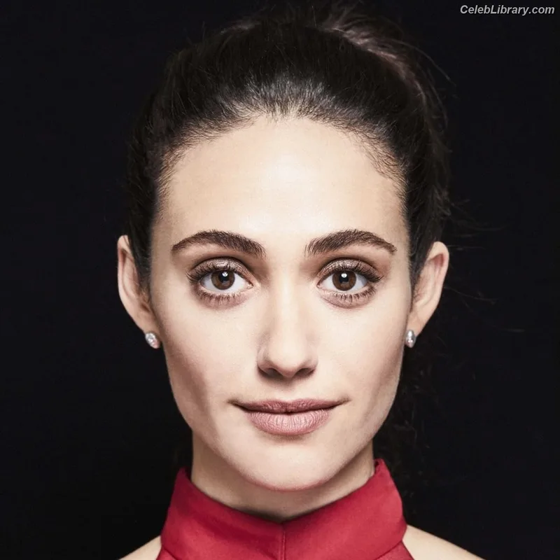 Emmy Rossum photo 10 of 531