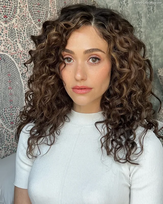 Emmy Rossum photo 5 of 531