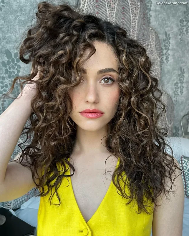 Emmy Rossum photo 8 of 531