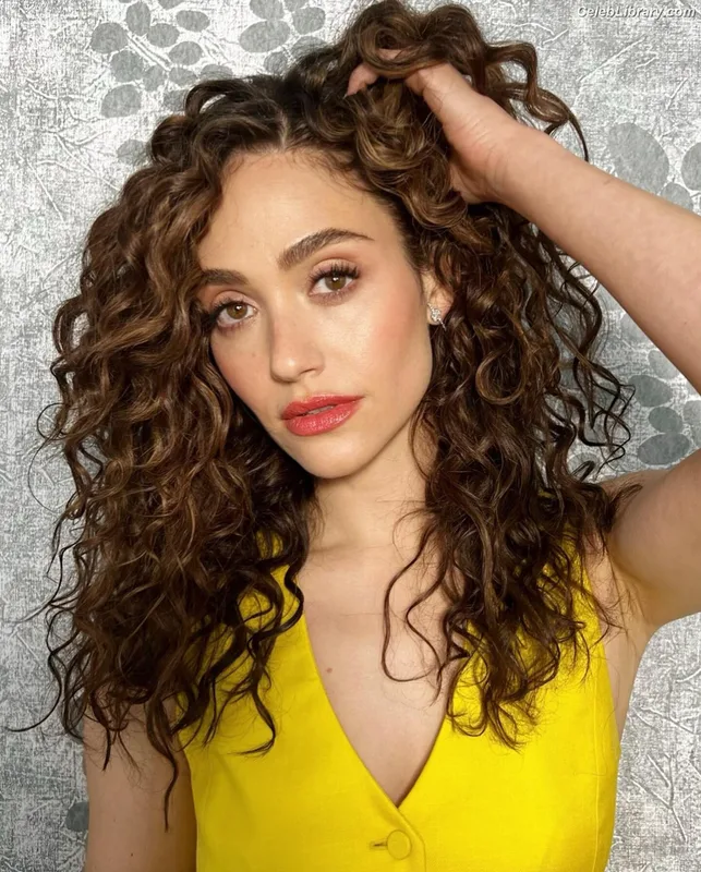 Emmy Rossum photo 9 of 531